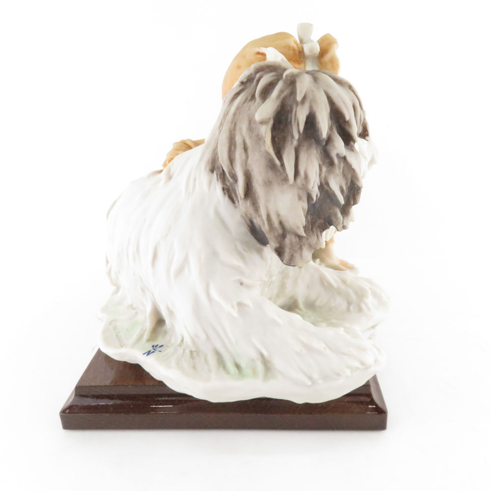 ジョゼッペアルマーニ 貴婦人とボルゾイ犬 置物