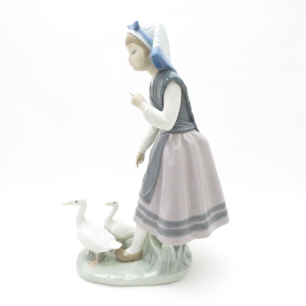 【極美品 絶版 箱付】リヤドロ LLADRO 5202「少女と2匹のアヒル」 LLADRO リヤドロ 5202 少女アラセリーと2匹のアヒル フィギュ