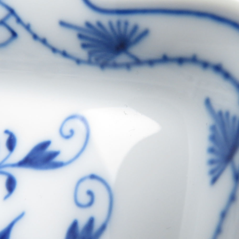 未使用 MEISSEN マイセン ブルーオニオン 53622 スモールディッシュ 1枚 小皿 11×10cmプレート 白 青 高級 陶磁器 ...