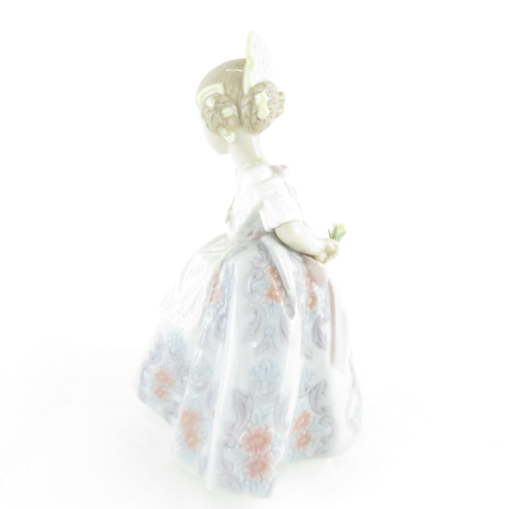 美品 LLADRO リヤドロ 5374 バレンシアの少女（しずみ） フィギュリン 