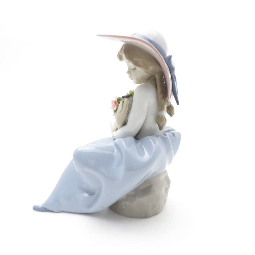 美品 LLADRO リヤドロ 5862 花の香りに包まれて フィギュリン 1