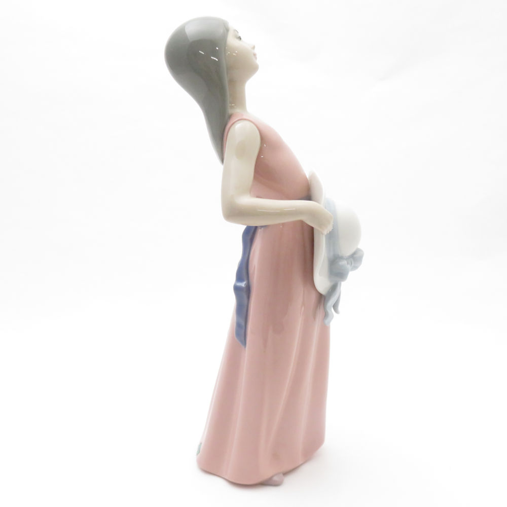 LLADRO リヤドロ 「麦わら帽子を持つ少女」 フィギュリン