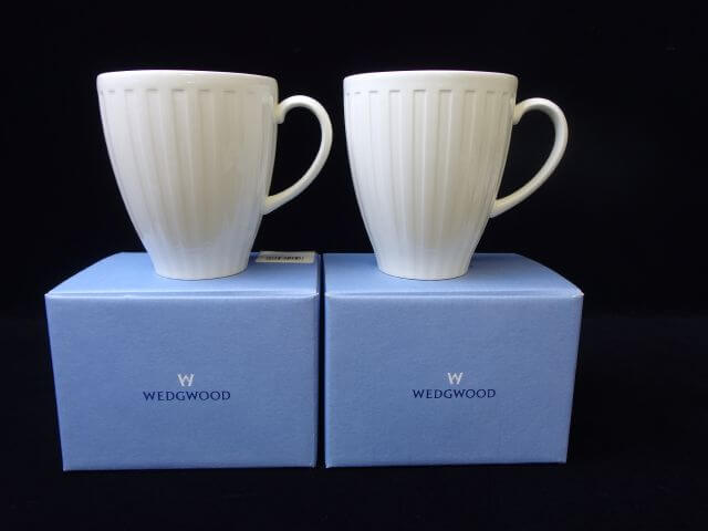 ウェッジウッド ナイト＆デイのマグカップ2個 （箱付き）を買取しま 